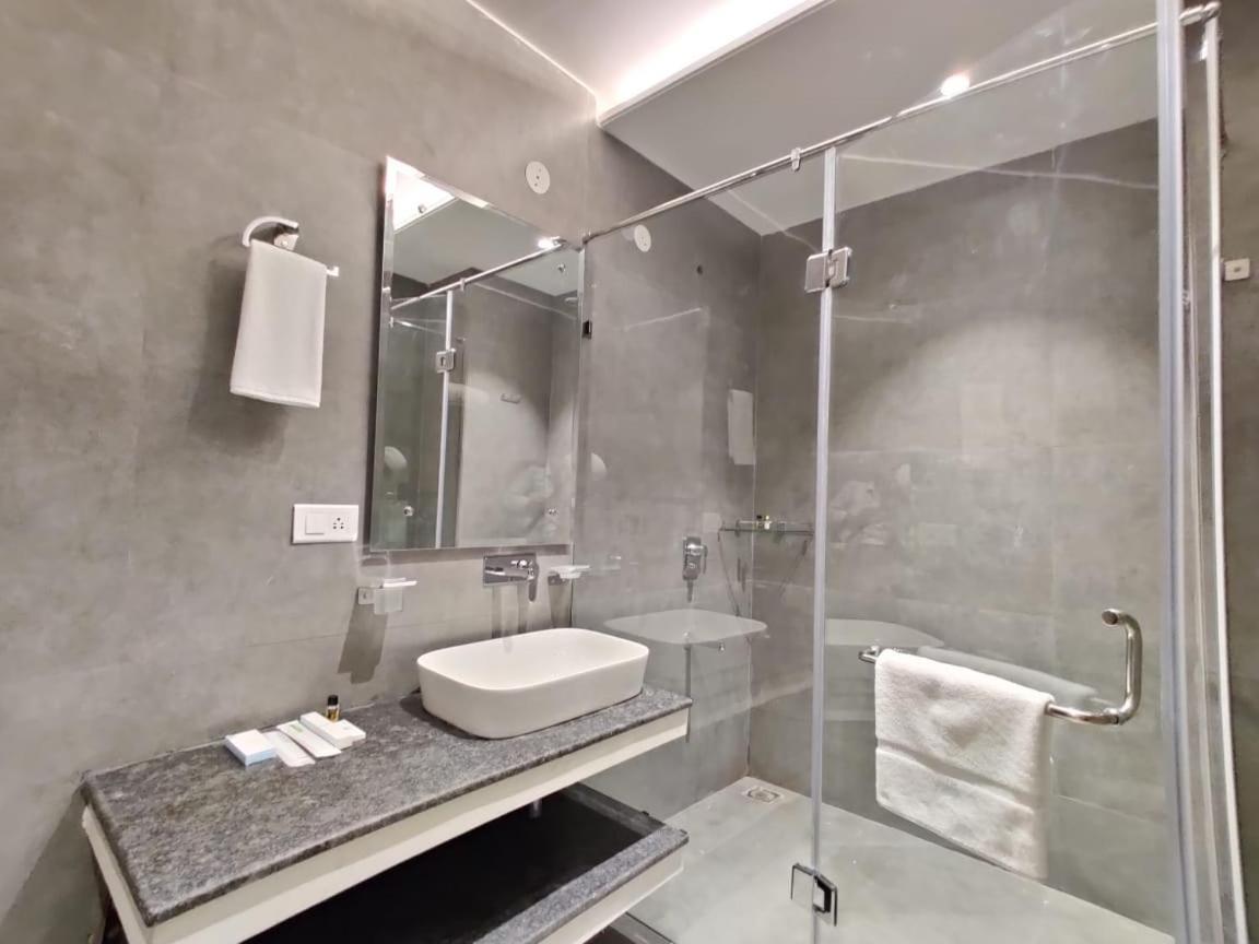 Hotel Parth Una  Eksteriør billede